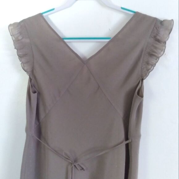 LOFT Gray Ruffle V-Neck Blouse Size 10 - Picture 5 of 9